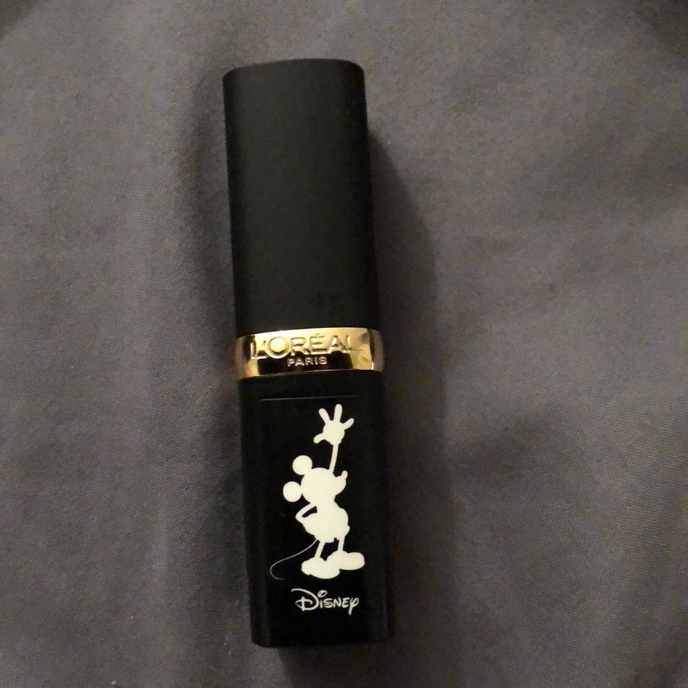 L’Oréal Mickey Mouse lipstick